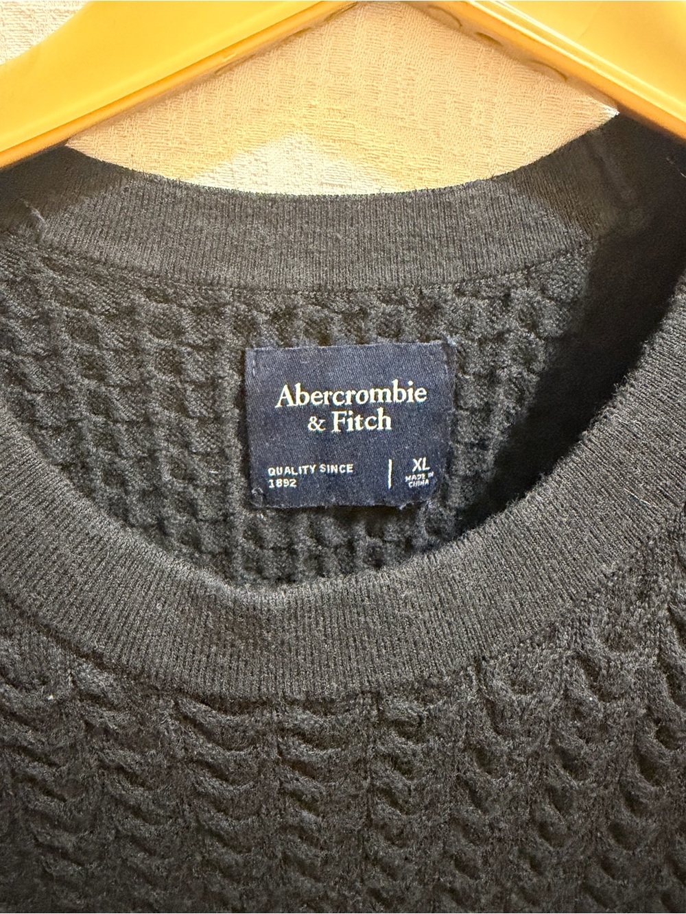 Abercrombie & Fitch Men's Black Textured Cable Crewneck Sweater
